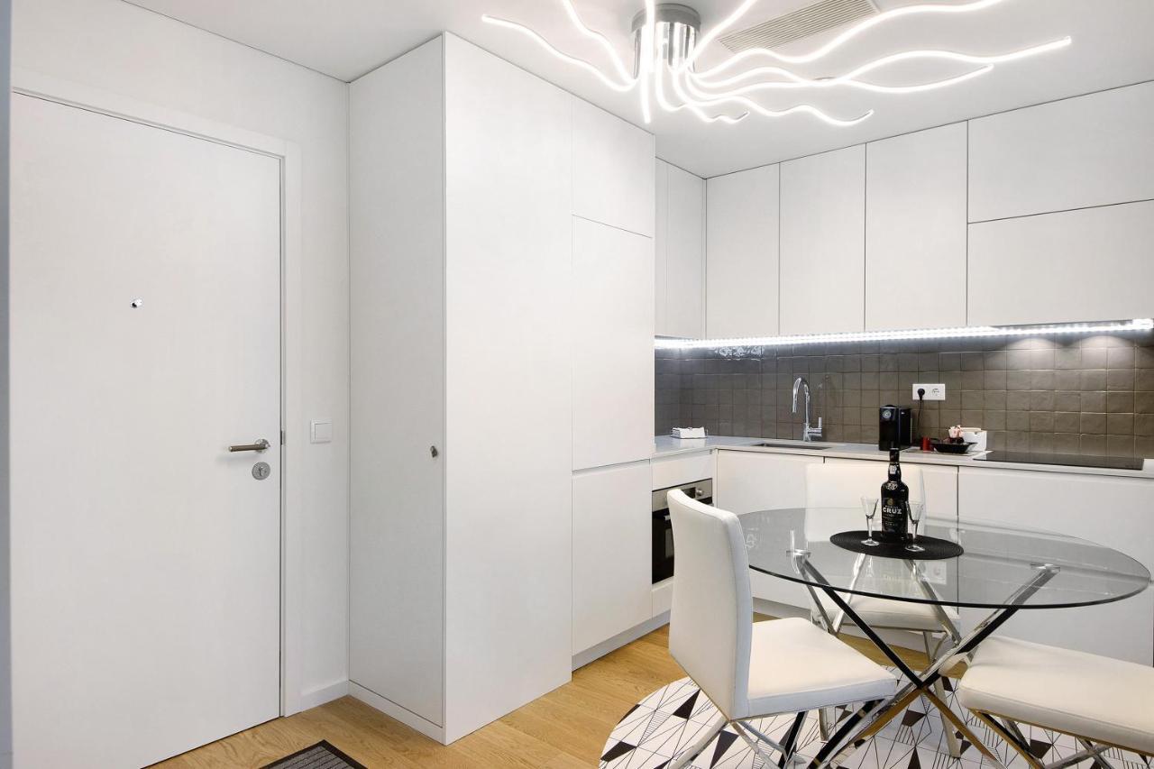 Uno Del Mar 2 Apartment บีลาโนวาเดกายา ภายนอก รูปภาพ
